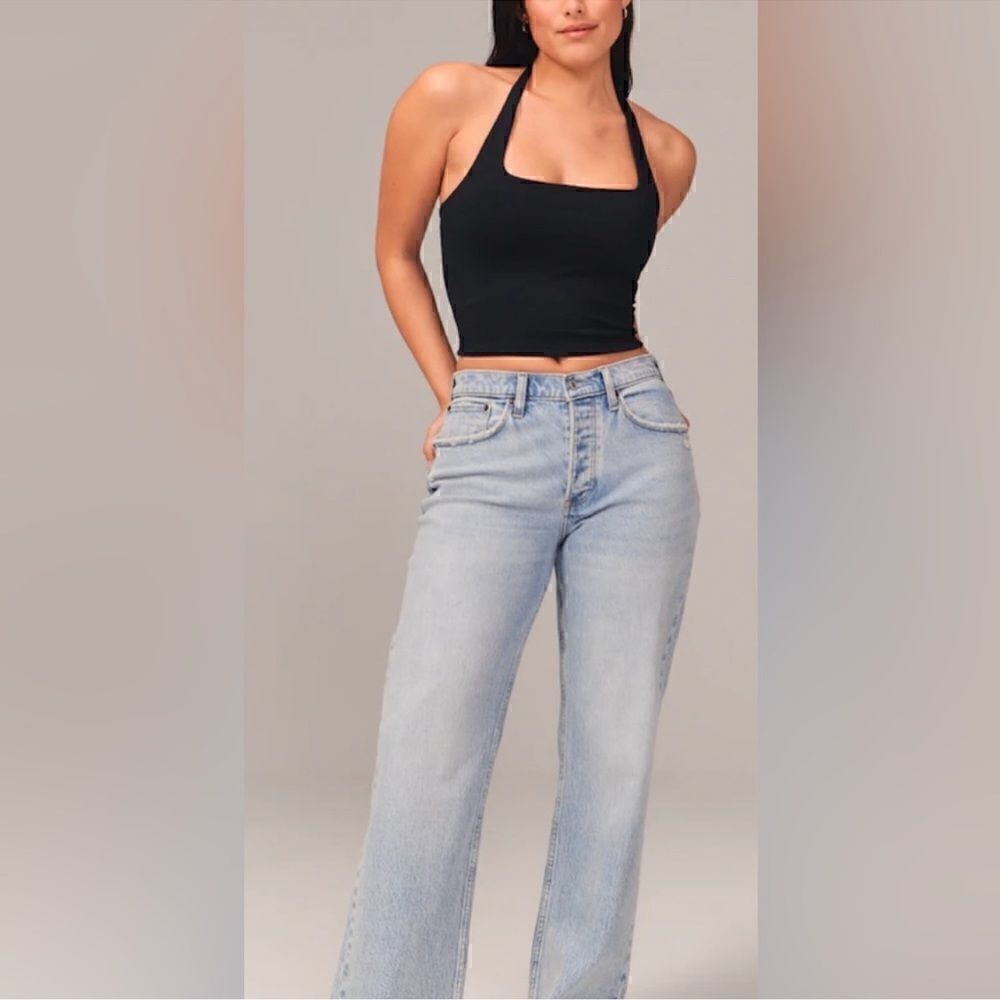Abercrombie & Fitch- The 90’s Baggy Curve Love Low Rise Baggy Jean, Size 18/ 34R